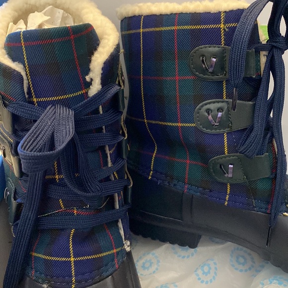 Duck Boots - Picture 2 of 7